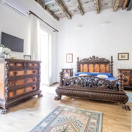Palazzo Ragusi - Locazioni Turistiche Bed & Breakfast