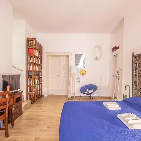 Palazzo Ragusi - Locazioni Turistiche 2*